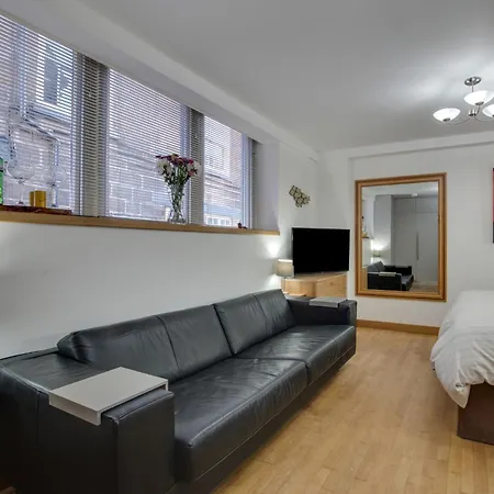 4 Bed In Robin Hoods Bay G0003 로빈후즈베이