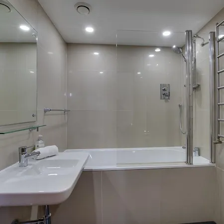 4 Bed In Robin Hoods Bay G0003 罗宾胡兹贝