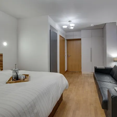4 Bed In Robin Hoods Bay G0003 *